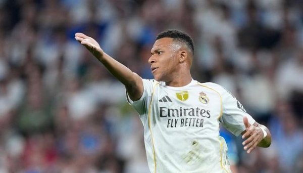 益通网 姆巴佩欧冠点射双响，生涯里程碑！新双骄之争全面打响